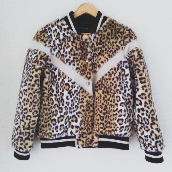 Urban Outfitters Jackets & Blazers - DRÔLE DE COPINE PARIS Leopard Faux Fur Bomber